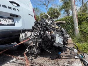 Conductor se queda dormido y choca en la carretera 307 cerca de Paamul
