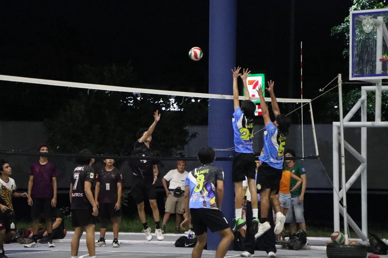 La Copa Independencia 2026 reúne a 52 equipos de voleibol de Quintana Roo en instalaciones de la Secretaría de Seguridad Ciudadana.