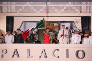 La noche mexicana contó con las presentaciones de Ximena Sariñana y Sin Bandera