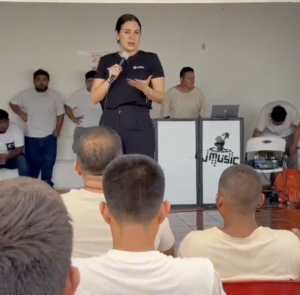 Impulsa Estefanía Mercado segundas oportunidades