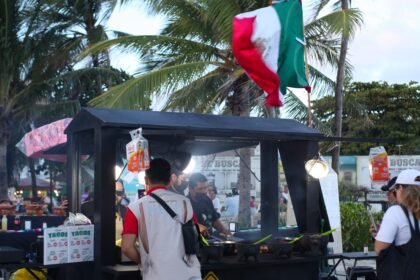 laya del Carmen, Estefanía Mercado impulsa la Kermés Semana Patria Gastronómic